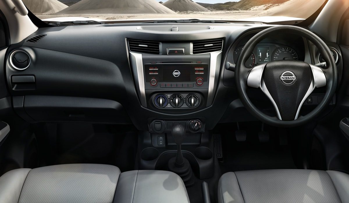 Nissan Navara Single Cab Interior-Highlight